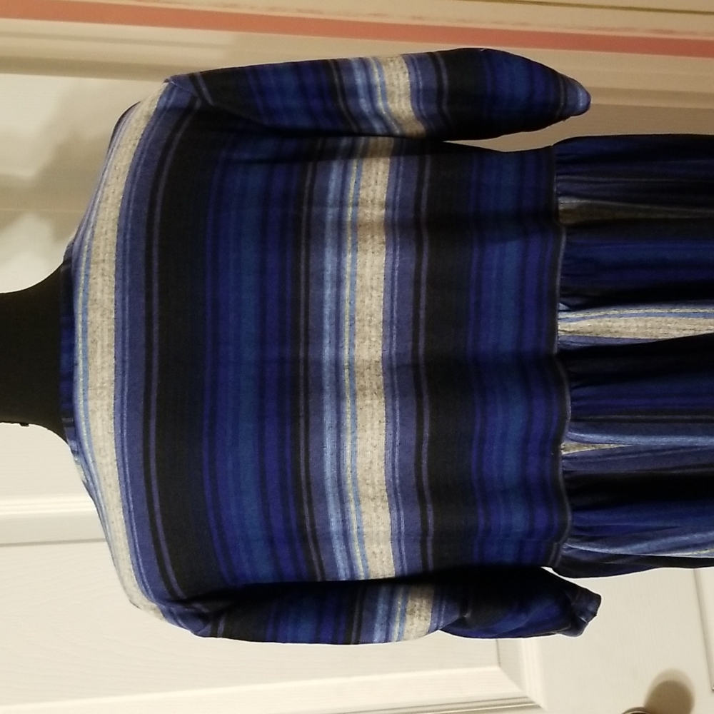 Dress - Picture 5 of 9